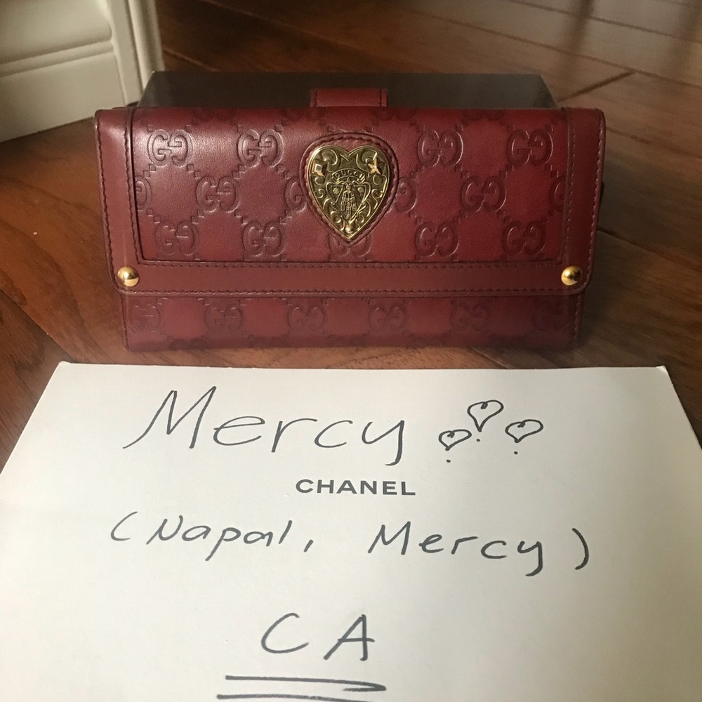 SOLD !!! Red Gucci Guccisima wallet